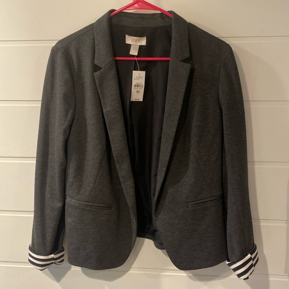 Ann Taylor Loft blazer size Medium color  Heather gray